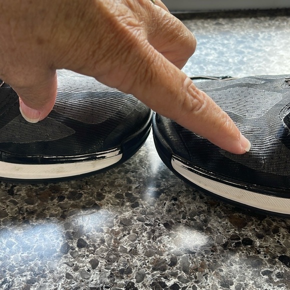 2013 Adidas Mad Basketball Shoes Sz 8.5 Mens Black,‎ gray & White. Worn on court - Picture 6 of 16